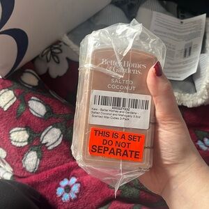 Candle scented wax cubes